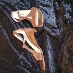 Coldwater Creek Tan Wedge Sandals Sz 7.5M